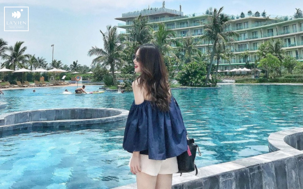 Bể bơi nước mặn