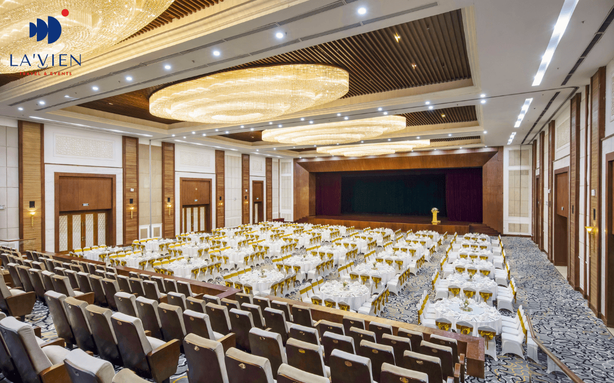 Plenary room