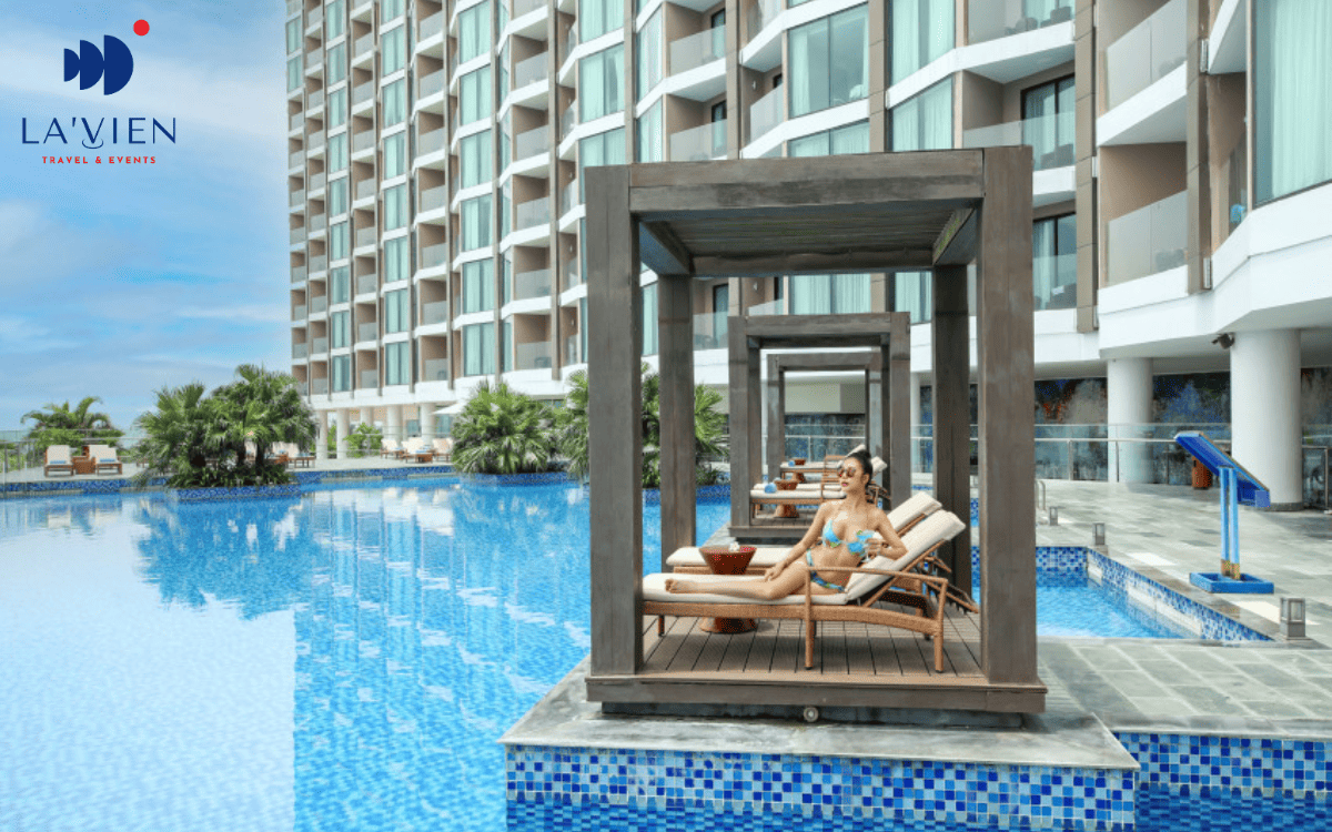 Bể bơi vô cực FLC Sầm Sơn