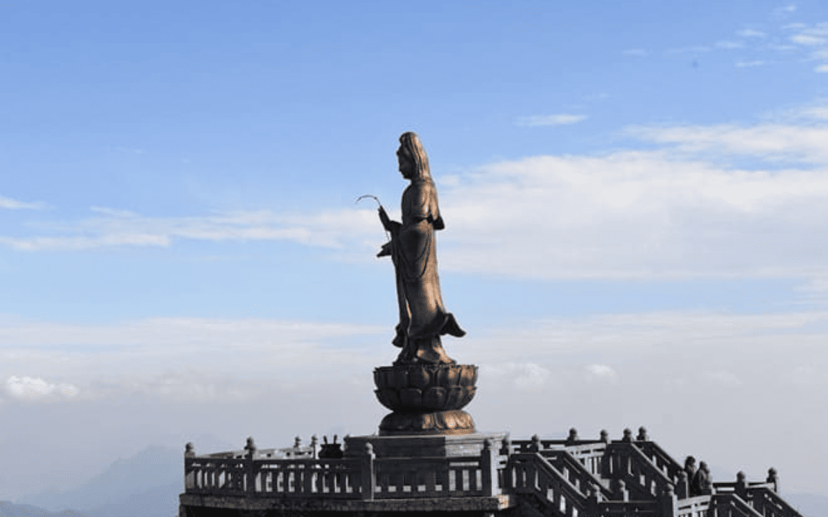 Tượng quan âm Sun World Fansipan Legend